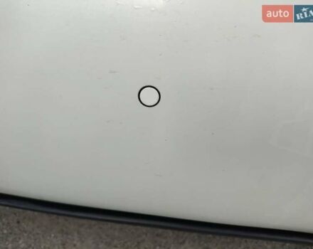 Белый Рено Зое, объемом двигателя 0 л и пробегом 79 тыс. км за 6300 $, фото 22 на Automoto.ua