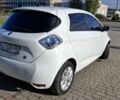 Белый Рено Зое, объемом двигателя 0 л и пробегом 90 тыс. км за 6990 $, фото 4 на Automoto.ua