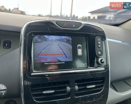 Белый Рено Зое, объемом двигателя 0 л и пробегом 137 тыс. км за 6350 $, фото 21 на Automoto.ua