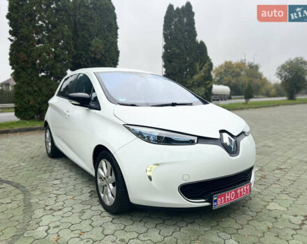Белый Рено Зое, объемом двигателя 0 л и пробегом 103 тыс. км за 6799 $, фото 13 на Automoto.ua