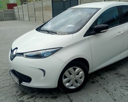 Белый Рено Зое, объемом двигателя 0 л и пробегом 137 тыс. км за 6000 $, фото 11 на Automoto.ua
