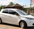 Белый Рено Зое, объемом двигателя 0 л и пробегом 101 тыс. км за 6950 $, фото 3 на Automoto.ua