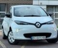 Белый Рено Зое, объемом двигателя 0 л и пробегом 150 тыс. км за 6000 $, фото 1 на Automoto.ua