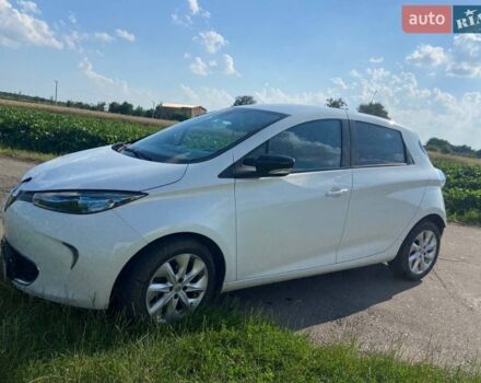Белый Рено Зое, объемом двигателя 0 л и пробегом 116 тыс. км за 6700 $, фото 5 на Automoto.ua