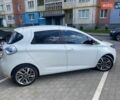Белый Рено Зое, объемом двигателя 0 л и пробегом 125 тыс. км за 6700 $, фото 2 на Automoto.ua
