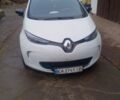Белый Рено Зое, объемом двигателя 0 л и пробегом 137 тыс. км за 6550 $, фото 1 на Automoto.ua