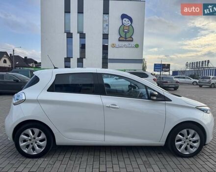 Белый Рено Зое, объемом двигателя 0 л и пробегом 167 тыс. км за 6599 $, фото 10 на Automoto.ua