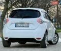 Белый Рено Зое, объемом двигателя 0 л и пробегом 147 тыс. км за 5999 $, фото 17 на Automoto.ua
