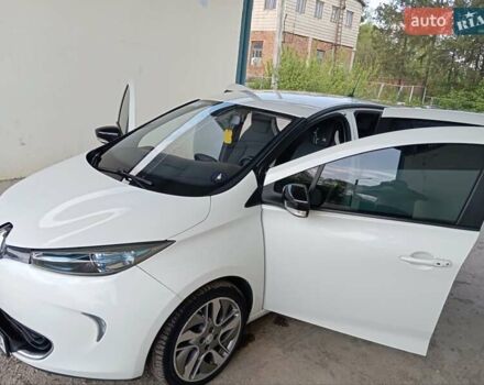Білий Рено Зое, об'ємом двигуна 0 л та пробігом 143 тис. км за 6700 $, фото 1 на Automoto.ua