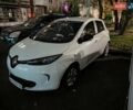 Белый Рено Зое, объемом двигателя 0 л и пробегом 150 тыс. км за 6400 $, фото 1 на Automoto.ua