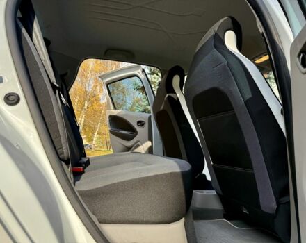 Білий Рено Зое, об'ємом двигуна 0 л та пробігом 68 тис. км за 6965 $, фото 16 на Automoto.ua