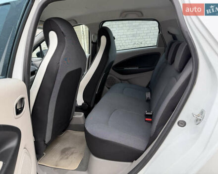 Білий Рено Зое, об'ємом двигуна 0 л та пробігом 154 тис. км за 6350 $, фото 25 на Automoto.ua