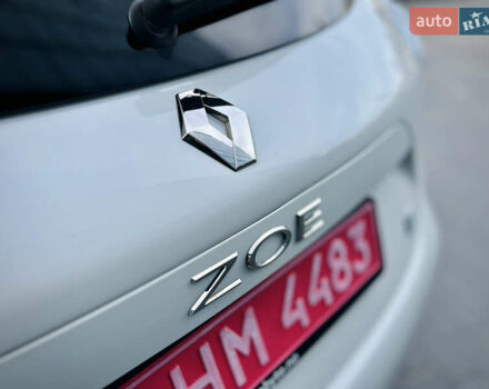Білий Рено Зое, об'ємом двигуна 0 л та пробігом 160 тис. км за 7500 $, фото 6 на Automoto.ua