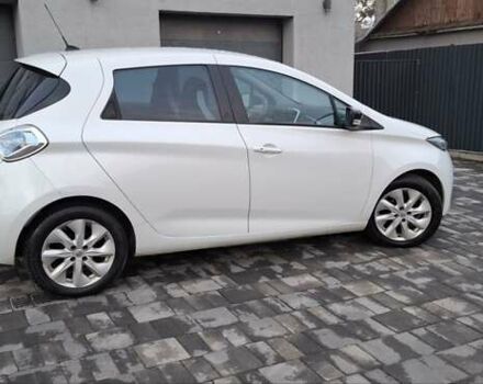 Білий Рено Зое, об'ємом двигуна 0 л та пробігом 104 тис. км за 6500 $, фото 4 на Automoto.ua