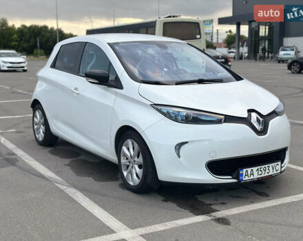 Рено Зое 2015 в Киеве на Automoto.ua Белый Рено Зое, объемом двигателя 0 л и пробегом 100 тыс. км за 8300 $, фото 1 на Automoto.ua