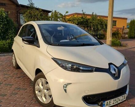 Білий Рено Зое, об'ємом двигуна 0 л та пробігом 100 тис. км за 11999 $, фото 20 на Automoto.ua