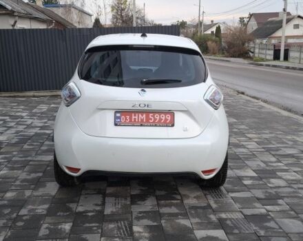 Белый Рено Зое, объемом двигателя 0 л и пробегом 106 тыс. км за 6300 $, фото 4 на Automoto.ua