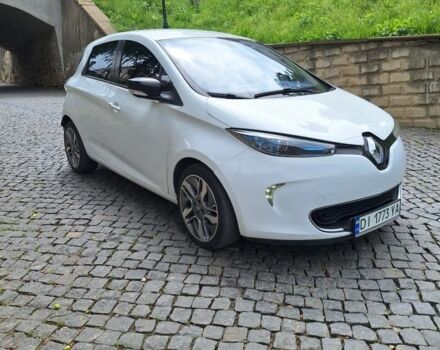 Белый Рено Зое, объемом двигателя 0 л и пробегом 140 тыс. км за 6300 $, фото 3 на Automoto.ua