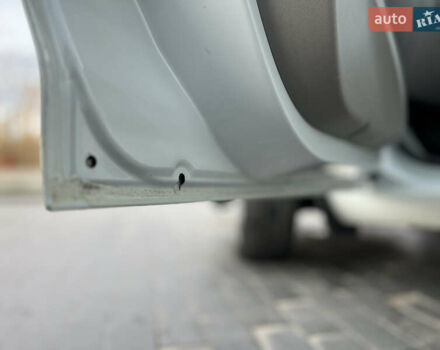 Білий Рено Зое, об'ємом двигуна 0 л та пробігом 160 тис. км за 7500 $, фото 19 на Automoto.ua