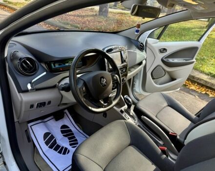 Білий Рено Зое, об'ємом двигуна 0 л та пробігом 68 тис. км за 6965 $, фото 13 на Automoto.ua