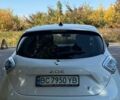 Белый Рено Зое, объемом двигателя 0 л и пробегом 78 тыс. км за 7500 $, фото 11 на Automoto.ua