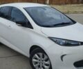 Белый Рено Зое, объемом двигателя 0 л и пробегом 94 тыс. км за 7600 $, фото 4 на Automoto.ua