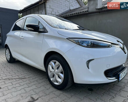 Белый Рено Зое, объемом двигателя 0 л и пробегом 92 тыс. км за 7200 $, фото 16 на Automoto.ua