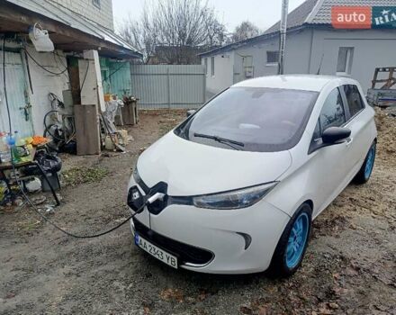Білий Рено Зое, об'ємом двигуна 0 л та пробігом 153 тис. км за 6600 $, фото 14 на Automoto.ua