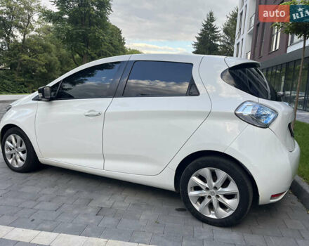 Белый Рено Зое, объемом двигателя 0 л и пробегом 176 тыс. км за 6300 $, фото 5 на Automoto.ua