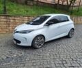 Белый Рено Зое, объемом двигателя 0 л и пробегом 140 тыс. км за 6300 $, фото 1 на Automoto.ua