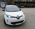 Белый Рено Зое, объемом двигателя 0 л и пробегом 150 тыс. км за 6400 $, фото 1 на Automoto.ua