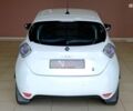 Белый Рено Зое, объемом двигателя 0 л и пробегом 109 тыс. км за 7500 $, фото 5 на Automoto.ua