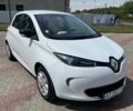 Белый Рено Зое, объемом двигателя 0 л и пробегом 57 тыс. км за 7100 $, фото 1 на Automoto.ua