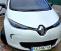 Белый Рено Зое, объемом двигателя 68 л и пробегом 110 тыс. км за 8100 $, фото 1 на Automoto.ua