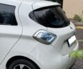 Белый Рено Зое, объемом двигателя 0 л и пробегом 130 тыс. км за 5200 $, фото 1 на Automoto.ua
