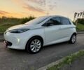 Белый Рено Зое, объемом двигателя 0 л и пробегом 116 тыс. км за 6944 $, фото 1 на Automoto.ua