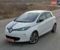 Белый Рено Зое, объемом двигателя 0 л и пробегом 85 тыс. км за 6900 $, фото 69 на Automoto.ua