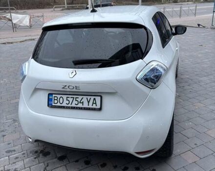 Білий Рено Зое, об'ємом двигуна 0 л та пробігом 124 тис. км за 6900 $, фото 3 на Automoto.ua