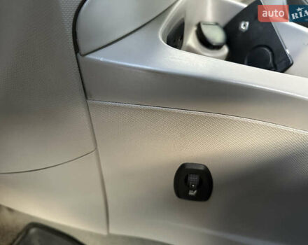 Рено Зое 2015 у Тернополі на Automoto.ua Білий Рено Зое, об'ємом двигуна 0 л та пробігом 159 тис. км за 6400 $, фото 11 на Automoto.ua