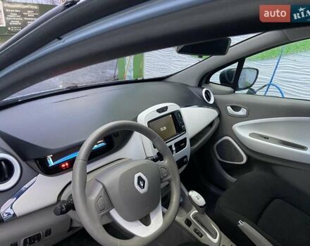 Білий Рено Зое, об'ємом двигуна 0 л та пробігом 150 тис. км за 5700 $, фото 6 на Automoto.ua