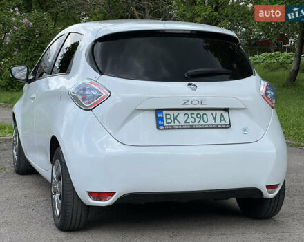 Білий Рено Зое, об'ємом двигуна 0 л та пробігом 82 тис. км за 7650 $, фото 17 на Automoto.ua