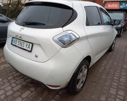 Белый Рено Зое, объемом двигателя 0 л и пробегом 110 тыс. км за 7000 $, фото 12 на Automoto.ua