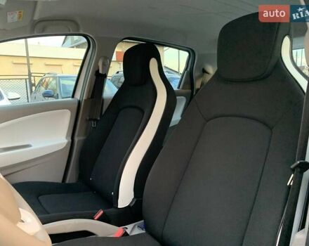 Білий Рено Зое, об'ємом двигуна 0 л та пробігом 90 тис. км за 6499 $, фото 12 на Automoto.ua