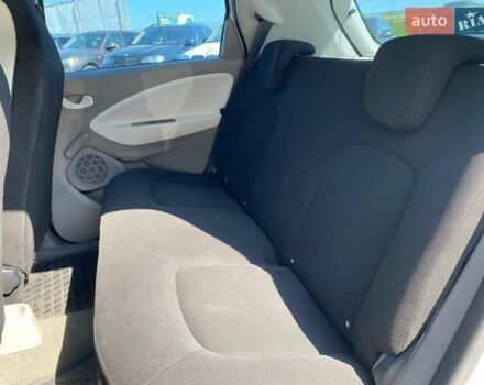 Білий Рено Зое, об'ємом двигуна 0 л та пробігом 91 тис. км за 6940 $, фото 27 на Automoto.ua
