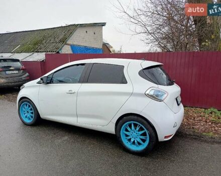 Білий Рено Зое, об'ємом двигуна 0 л та пробігом 153 тис. км за 6600 $, фото 2 на Automoto.ua