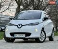 Белый Рено Зое, объемом двигателя 0 л и пробегом 147 тыс. км за 5999 $, фото 22 на Automoto.ua