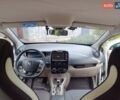 Белый Рено Зое, объемом двигателя 0 л и пробегом 231 тыс. км за 5900 $, фото 29 на Automoto.ua