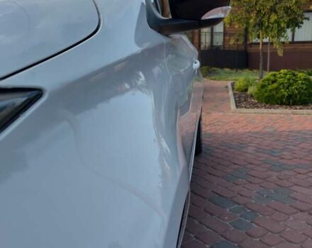 Білий Рено Зое, об'ємом двигуна 0 л та пробігом 100 тис. км за 11999 $, фото 15 на Automoto.ua