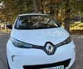 Белый Рено Зое, объемом двигателя 0 л и пробегом 78 тыс. км за 7500 $, фото 2 на Automoto.ua