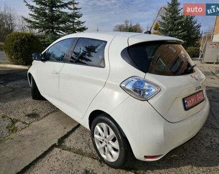 Белый Рено Зое, объемом двигателя 0 л и пробегом 99 тыс. км за 6700 $, фото 8 на Automoto.ua